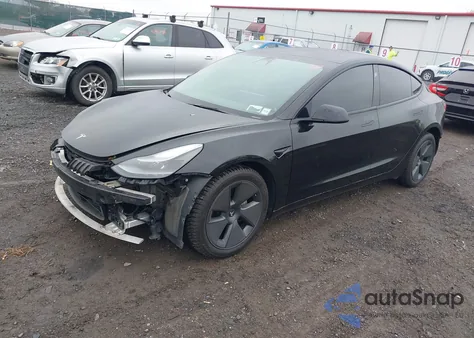 2022 Tesla Model 3 Long Range Dual Motor All-Wheel Drive z USA, uszkodzony, nr VIN 5YJ3E1EB3NF178606